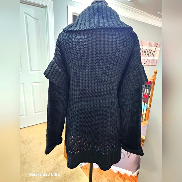 NEW DIRECTION Round Hem Tunic Sweater - Picture 4 of 7